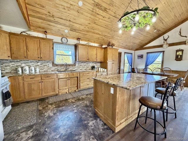 1739 21st Trl, Cotopaxi, CO 81223