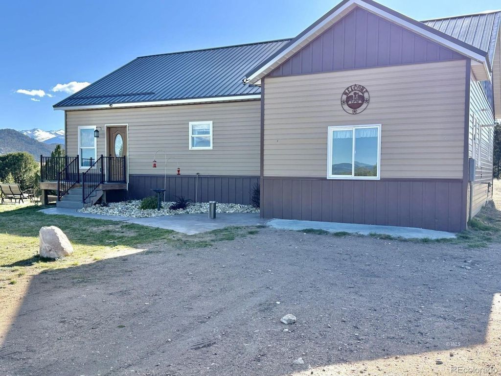 1739 21st Trl, Cotopaxi, CO 81223