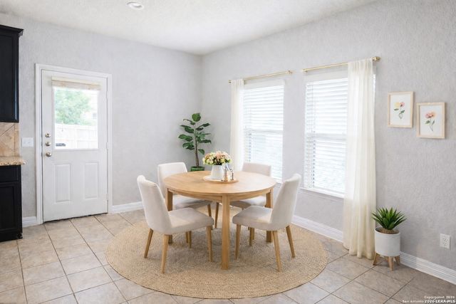 729 Community, New Braunfels, TX 78132