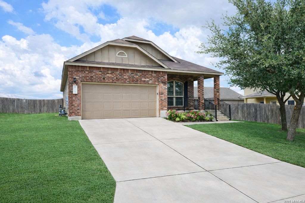729 Community, New Braunfels, TX 78132