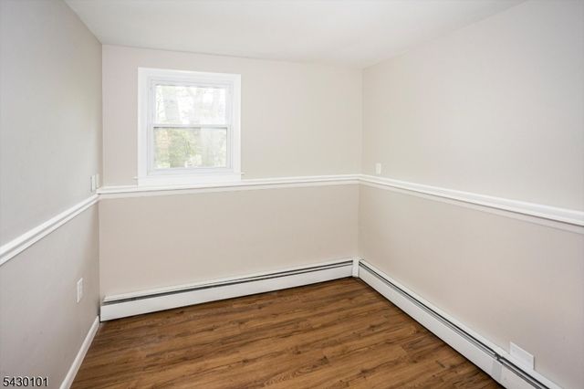 636 Bensel Dr, Mount Arlington Boro, NJ 07850