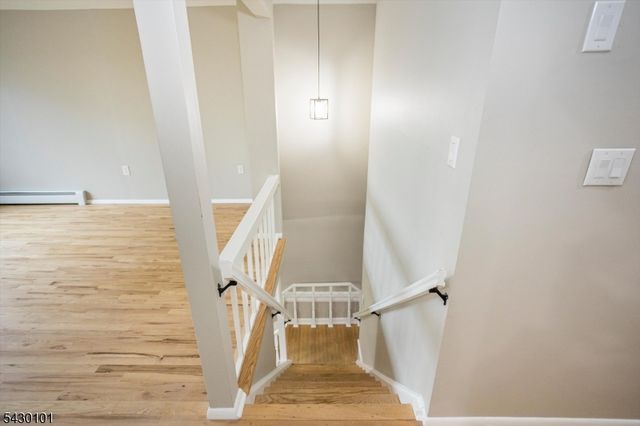 636 Bensel Dr, Mount Arlington Boro, NJ 07850