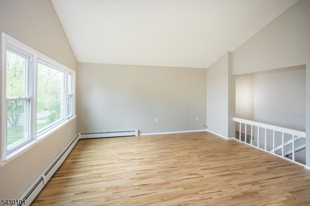 636 Bensel Dr, Mount Arlington Boro, NJ 07850