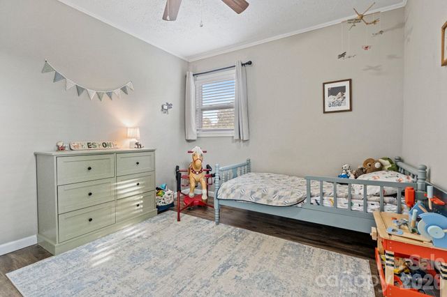 3968 Hollywood Ridge Road, Lenoir, NC 28645