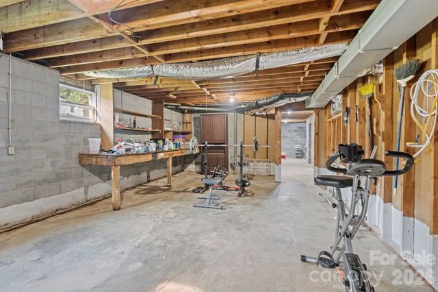3968 Hollywood Ridge Road, Lenoir, NC 28645