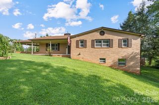 3968 Hollywood Ridge Road, Lenoir, NC 28645