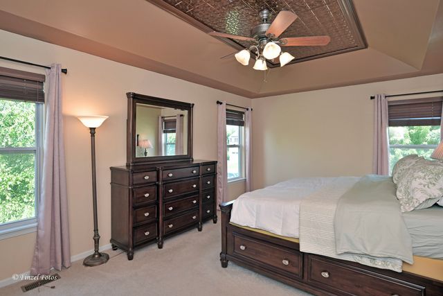 3283 Pinewood Drive, Yorkville, IL 60560