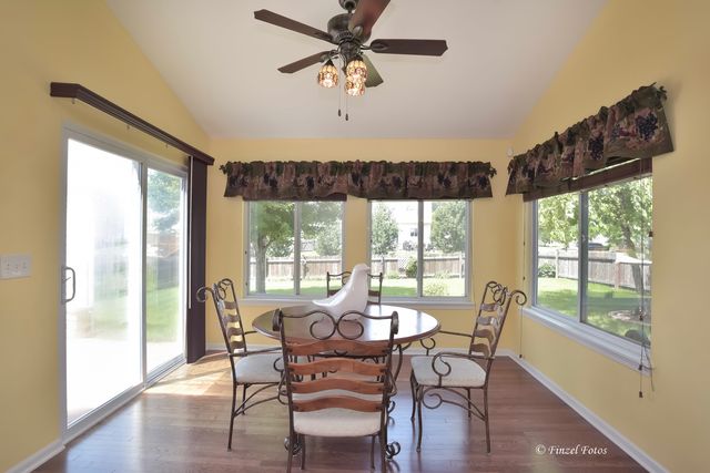 3283 Pinewood Drive, Yorkville, IL 60560