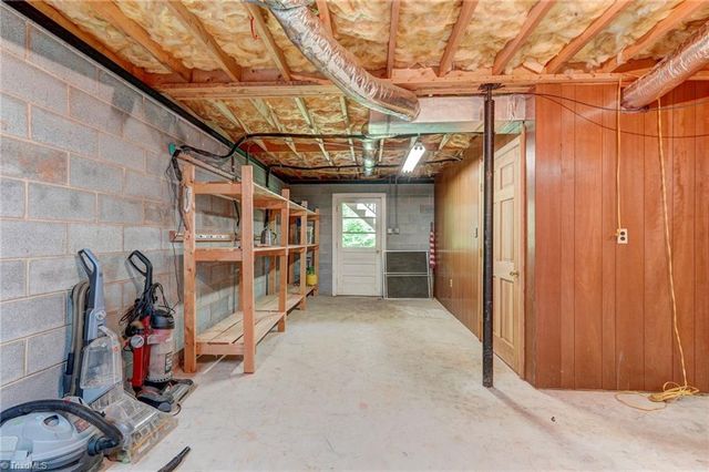 150 Pine Knoll Drive, Mount Airy, NC 27030