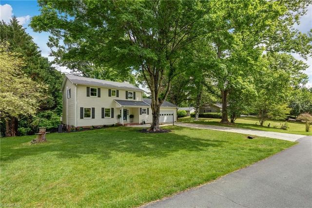 150 Pine Knoll Drive, Mount Airy, NC 27030