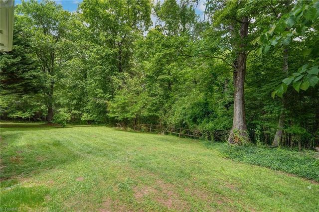 150 Pine Knoll Drive, Mount Airy, NC 27030