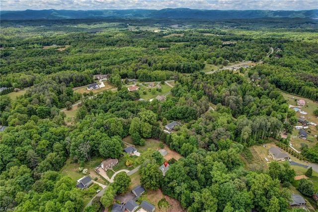 150 Pine Knoll Drive, Mount Airy, NC 27030
