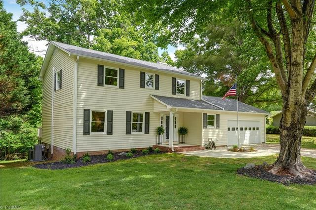 150 Pine Knoll Drive, Mount Airy, NC 27030