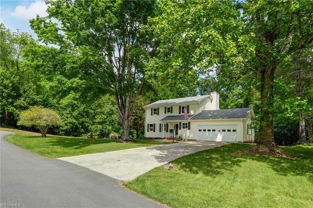 150 Pine Knoll Drive, Mount Airy, NC 27030
