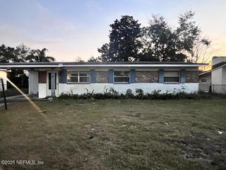 7856 JAGUAR Drive, Jacksonville, FL 32244