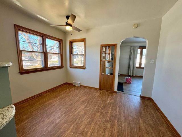 2072 Mohawk Avenue, Saint Paul, MN 55119