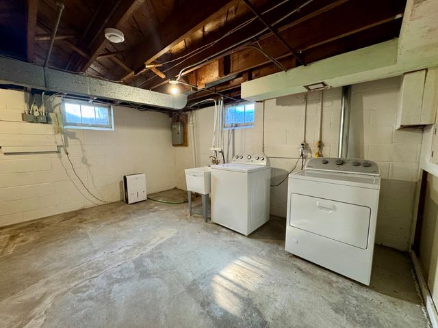 2072 Mohawk Avenue, Saint Paul, MN 55119