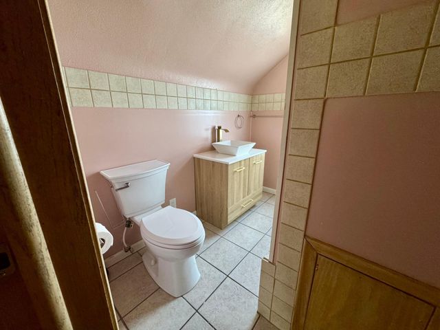 2072 Mohawk Avenue, Saint Paul, MN 55119