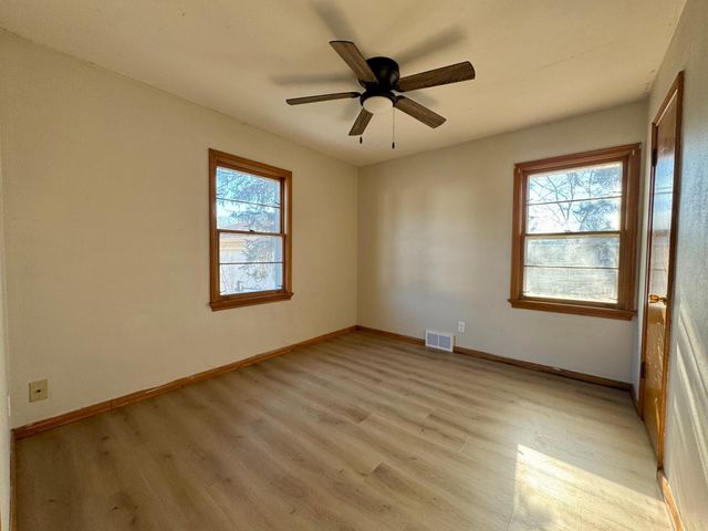 2072 Mohawk Avenue, Saint Paul, MN 55119