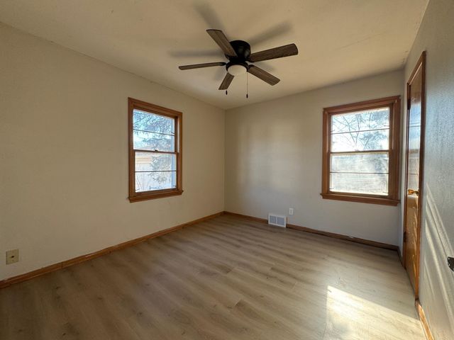 2072 Mohawk Avenue, Saint Paul, MN 55119