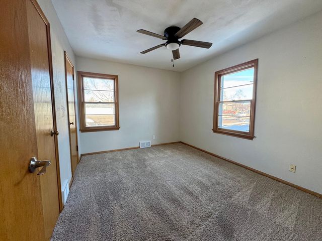 2072 Mohawk Avenue, Saint Paul, MN 55119