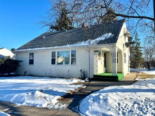 2072 Mohawk Avenue, Saint Paul, MN 55119