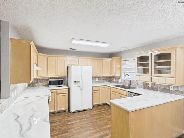 5303 PEPPERBUSH DRIVE, Wichita Falls, TX 76310