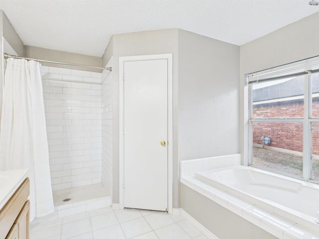 5303 PEPPERBUSH DRIVE, Wichita Falls, TX 76310