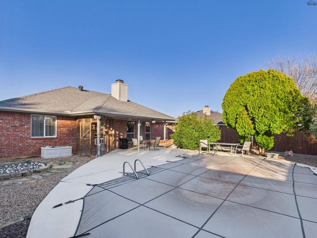 5303 PEPPERBUSH DRIVE, Wichita Falls, TX 76310