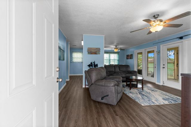 21 Clearview Street, Point Blank, TX 77364
