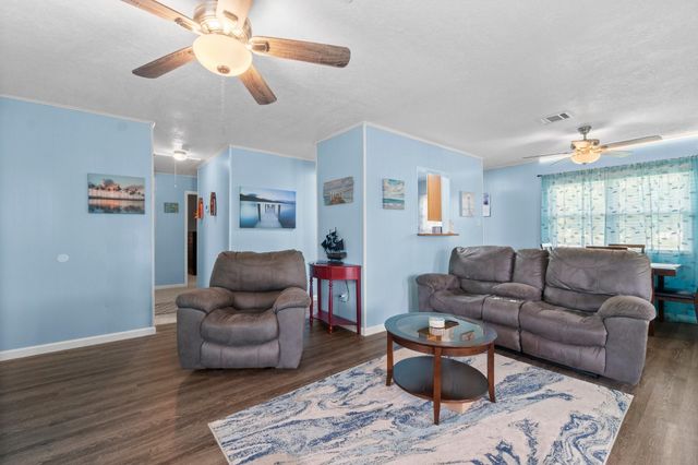 21 Clearview Street, Point Blank, TX 77364