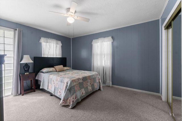 21 Clearview Street, Point Blank, TX 77364