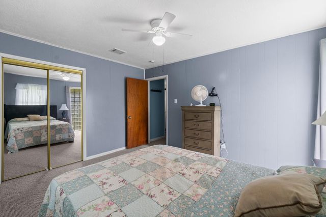 21 Clearview Street, Point Blank, TX 77364