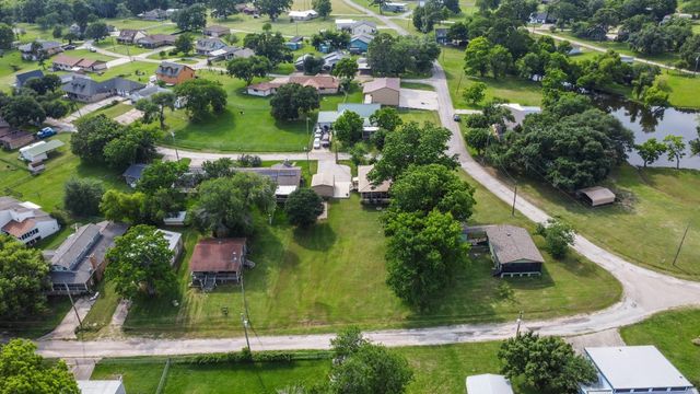21 Clearview Street, Point Blank, TX 77364