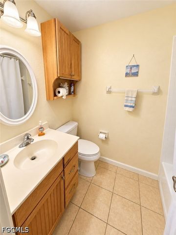 6844 Sandtrap DR 4, Fort Myers, FL 33919
