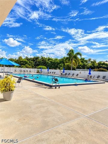 6844 Sandtrap DR 4, Fort Myers, FL 33919