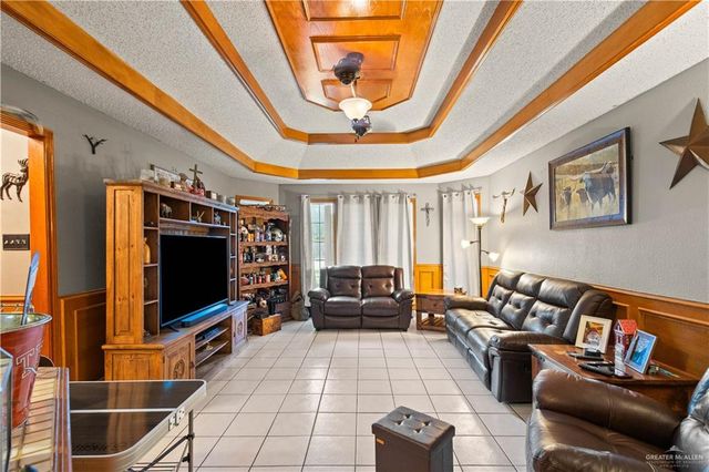 2207 W Fern Avenue, Mcallen, TX 78501