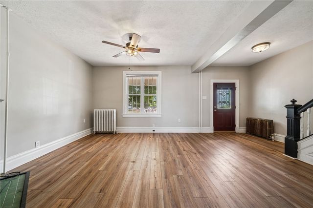 147 Hamilton Ave, Vandergrift, PA 15690