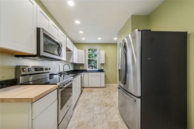 147 Hamilton Ave, Vandergrift, PA 15690