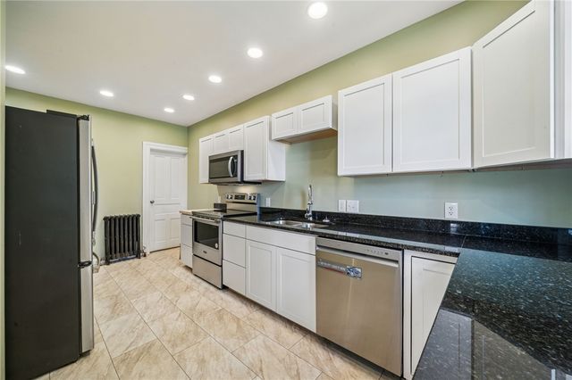 147 Hamilton Ave, Vandergrift, PA 15690