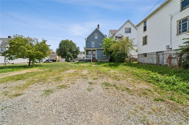 147 Hamilton Ave, Vandergrift, PA 15690