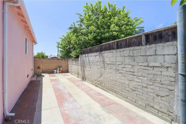 13951 Terra Bella Street, Los Angeles, CA 91331