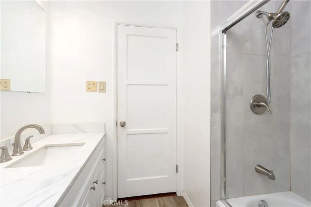 13951 Terra Bella Street, Los Angeles, CA 91331