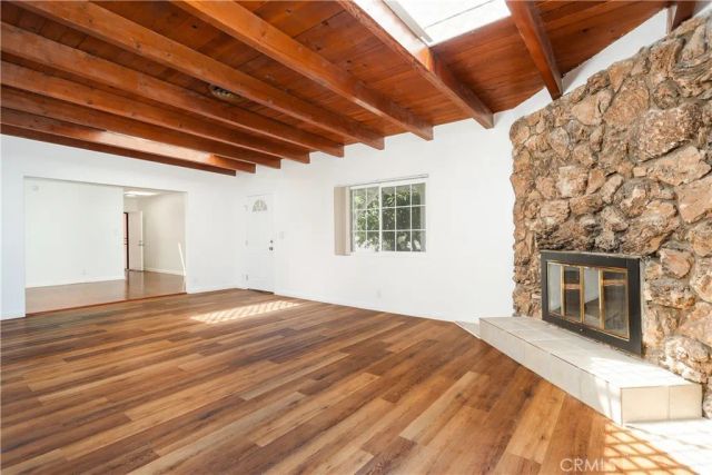 13951 Terra Bella Street, Los Angeles, CA 91331