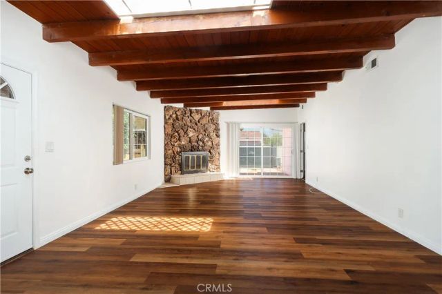 13951 Terra Bella Street, Los Angeles, CA 91331