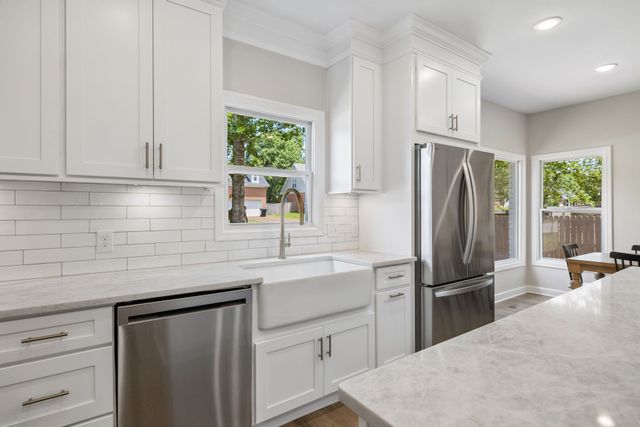 548 Ridgestone Dr, Franklin, TN 37064