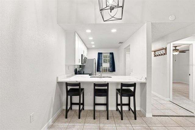 5005 BORDEAUX VILLAGE PLACE 202, Tampa, FL 33617