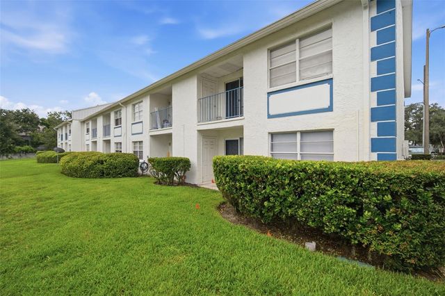 5005 BORDEAUX VILLAGE PLACE 202, Tampa, FL 33617