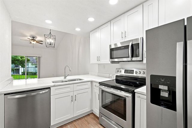5005 BORDEAUX VILLAGE PLACE 202, Tampa, FL 33617