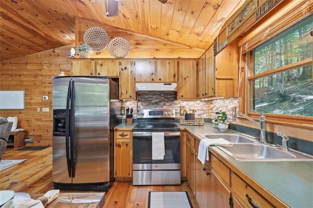 122 Riverbend Trail, Ellijay, GA 30540